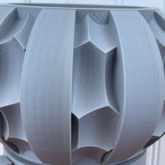 Erma Modern Indoor Planter Pot, Houseplant, Eco-friendly - Picture 4 of 9